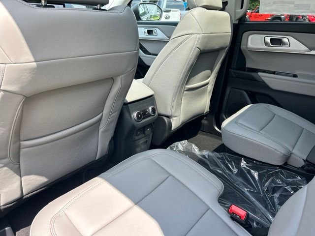New 2026 Gray Ford Active image 17