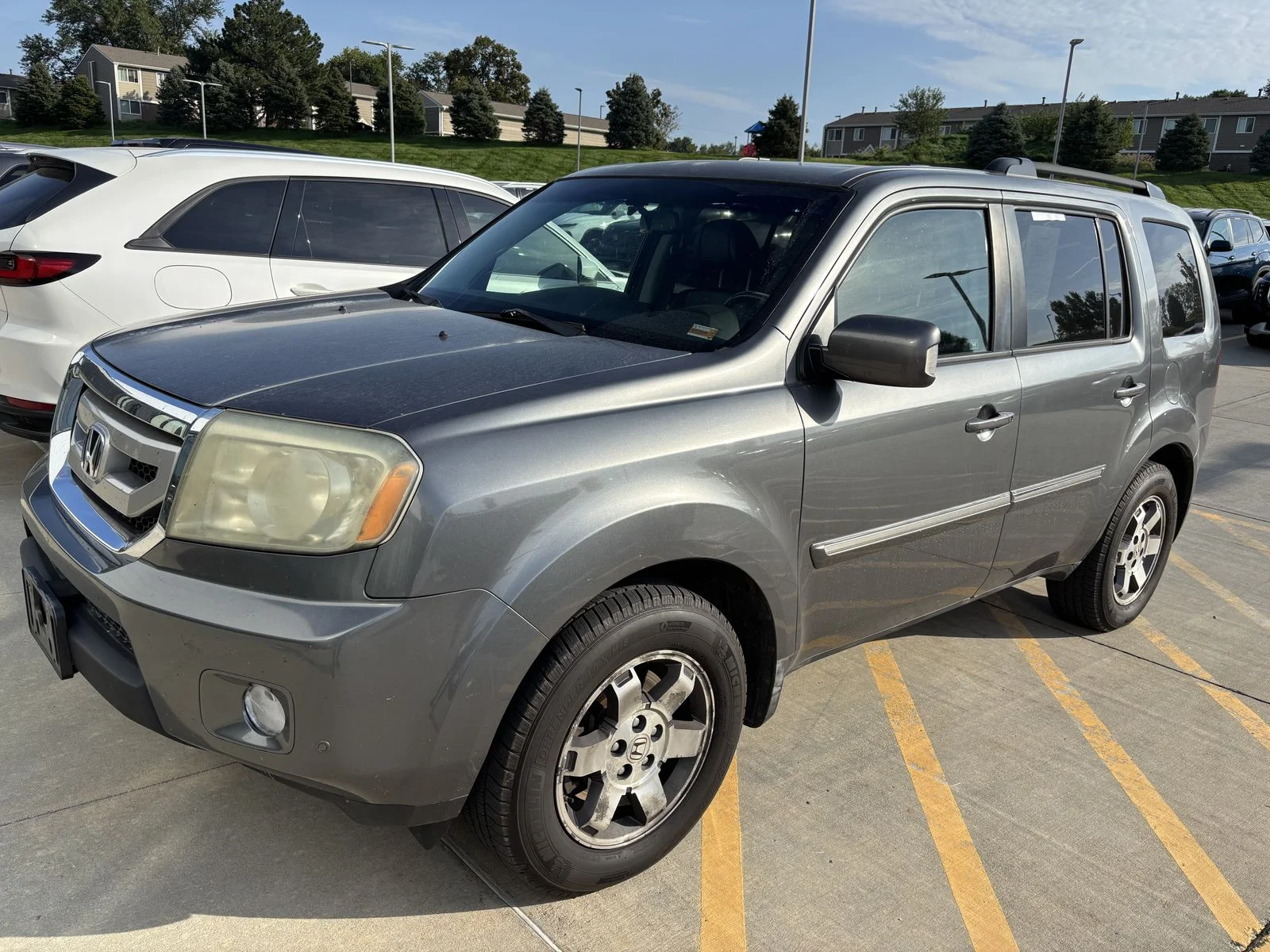Used 2011 Gray Honda Touring image 1