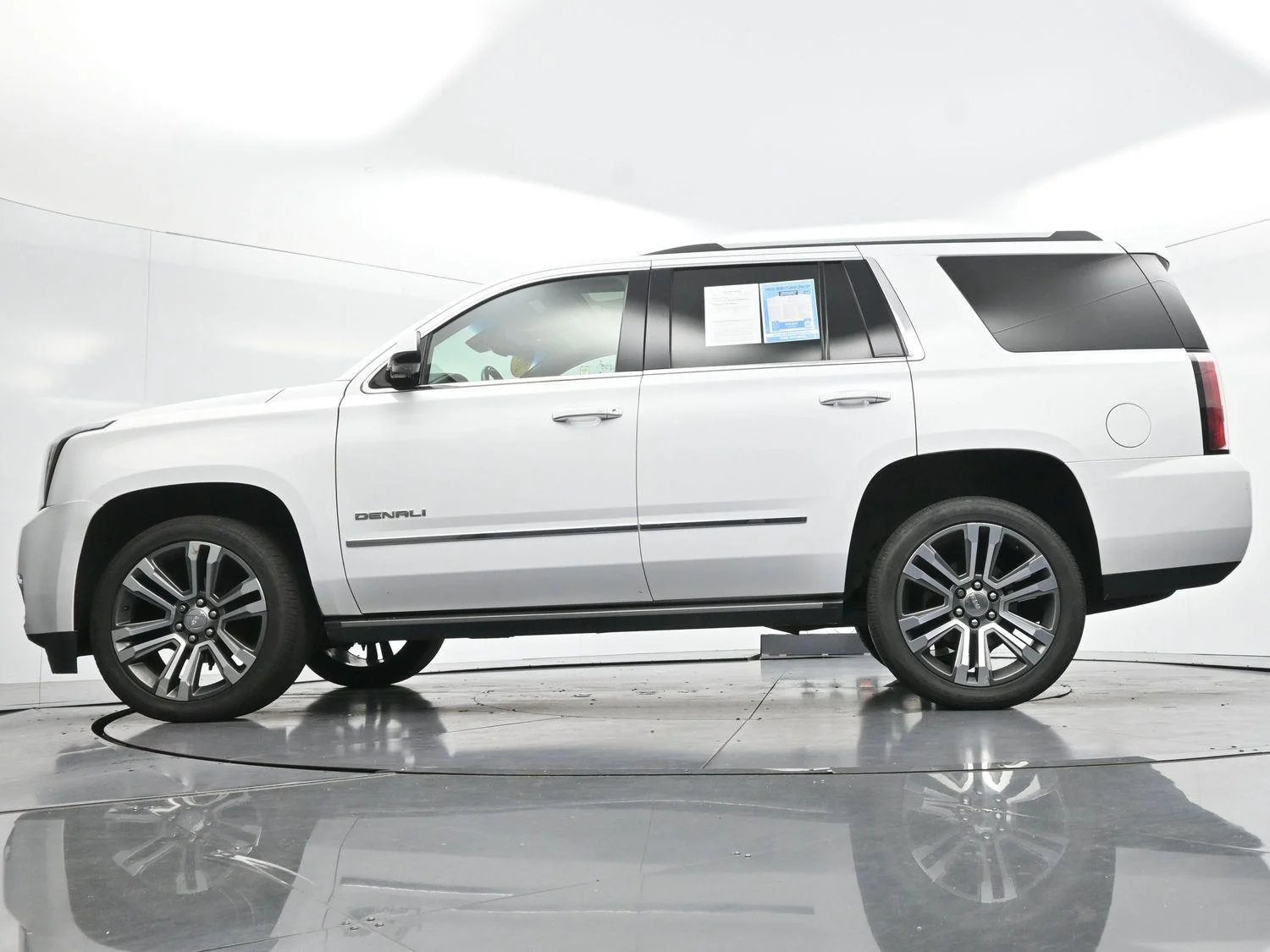 Used 2020 Summit White GMC Denali image 59