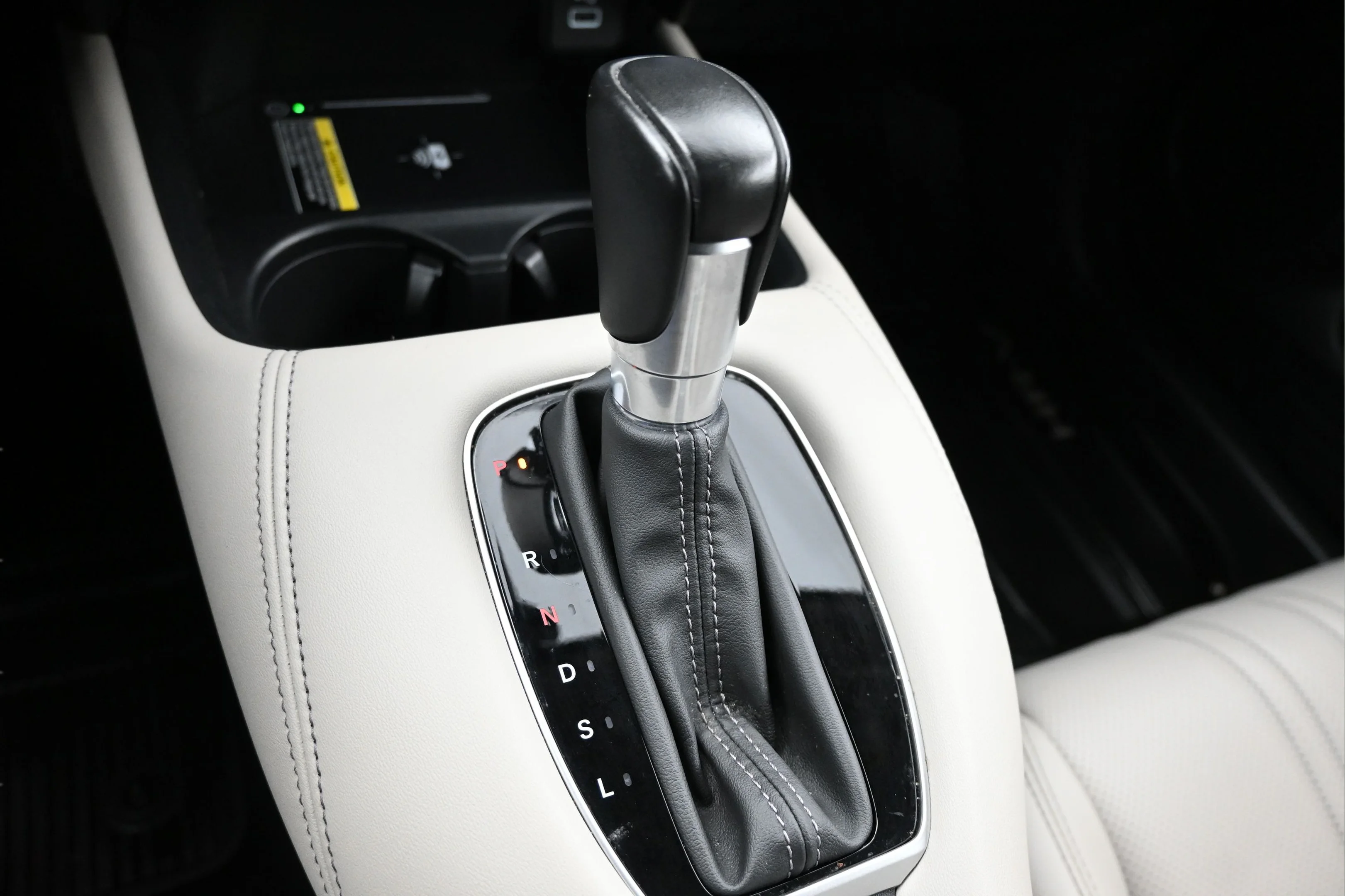 Used 2024 Silver Honda EX-L image 20