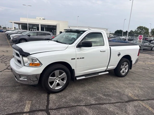 Used 2010 White Ram SLT image 2