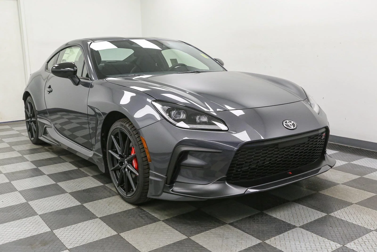 New 2027 Pavement Toyota Premium AT image 2