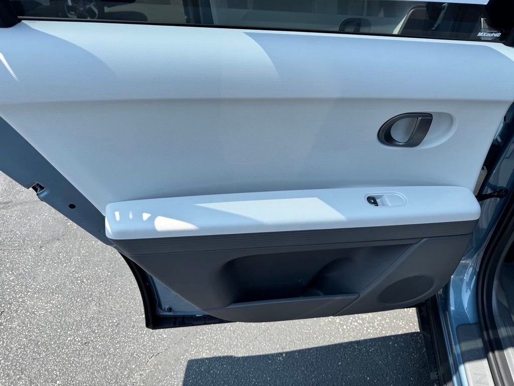 New 2026 Blue Hyundai SE Standard Range image 22