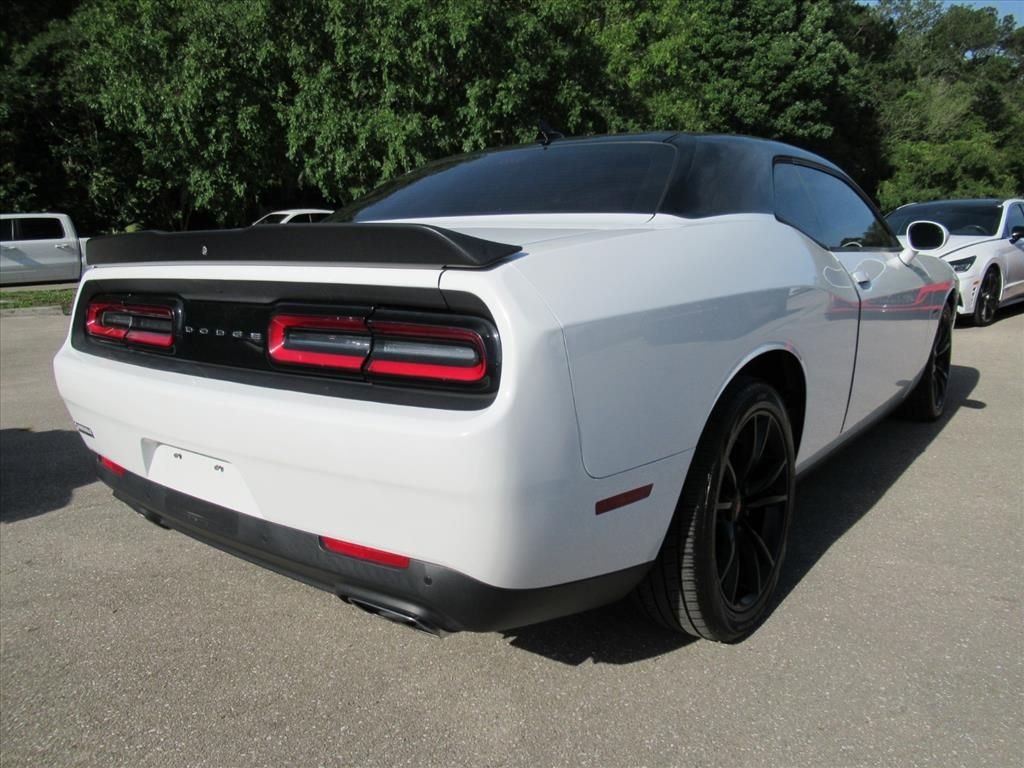 Used 2018 White Dodge R/T image 7