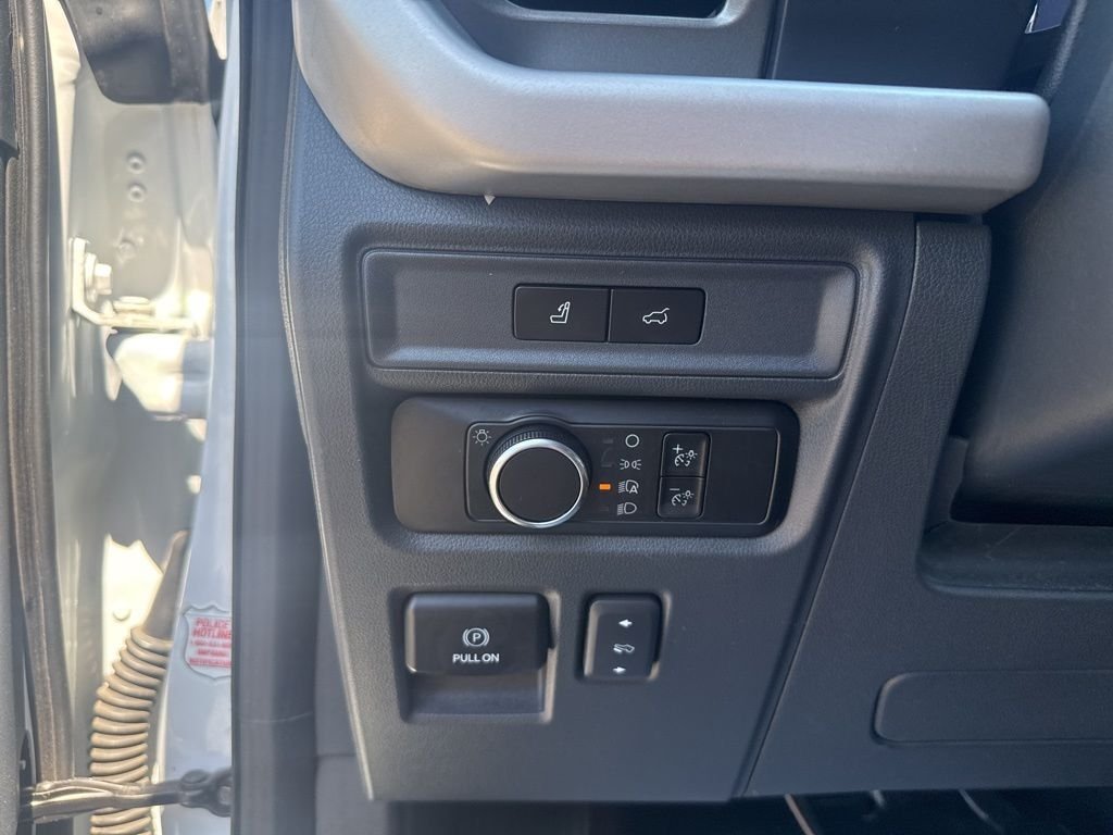 Used 2023 White Ford XLT image 36