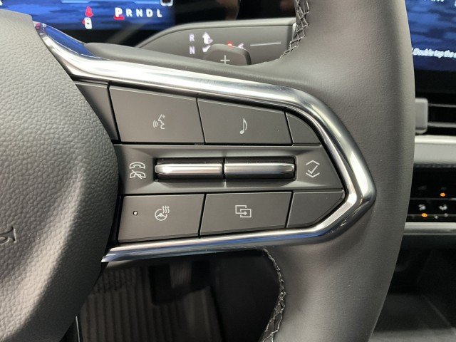 New 2027 Summit White Chevrolet LT image 28