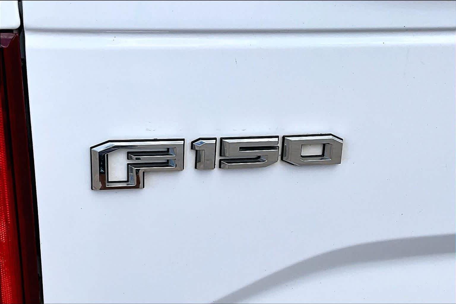 Used 2015 Oxford White Ford XLT image 28