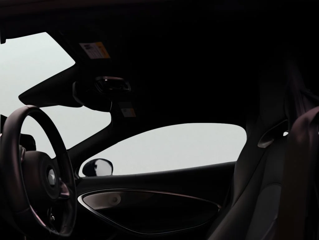 Used 2023 Saros McLaren TechLux image 35
