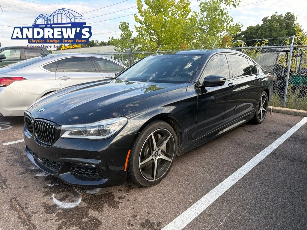 Used 2018 Black BMW 750i xDrive image 1