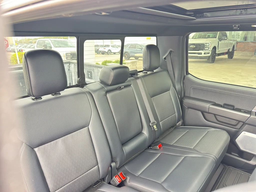 2025 Ford F-150 Lariat - Photo 39