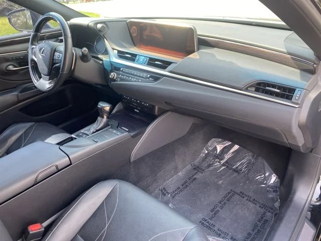Used 2021 Black Lexus 300h Luxury image 26
