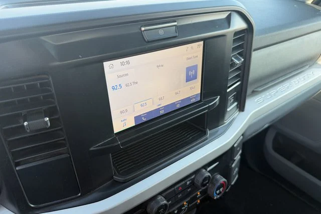 Used 2025 Gray Ford XLT image 24