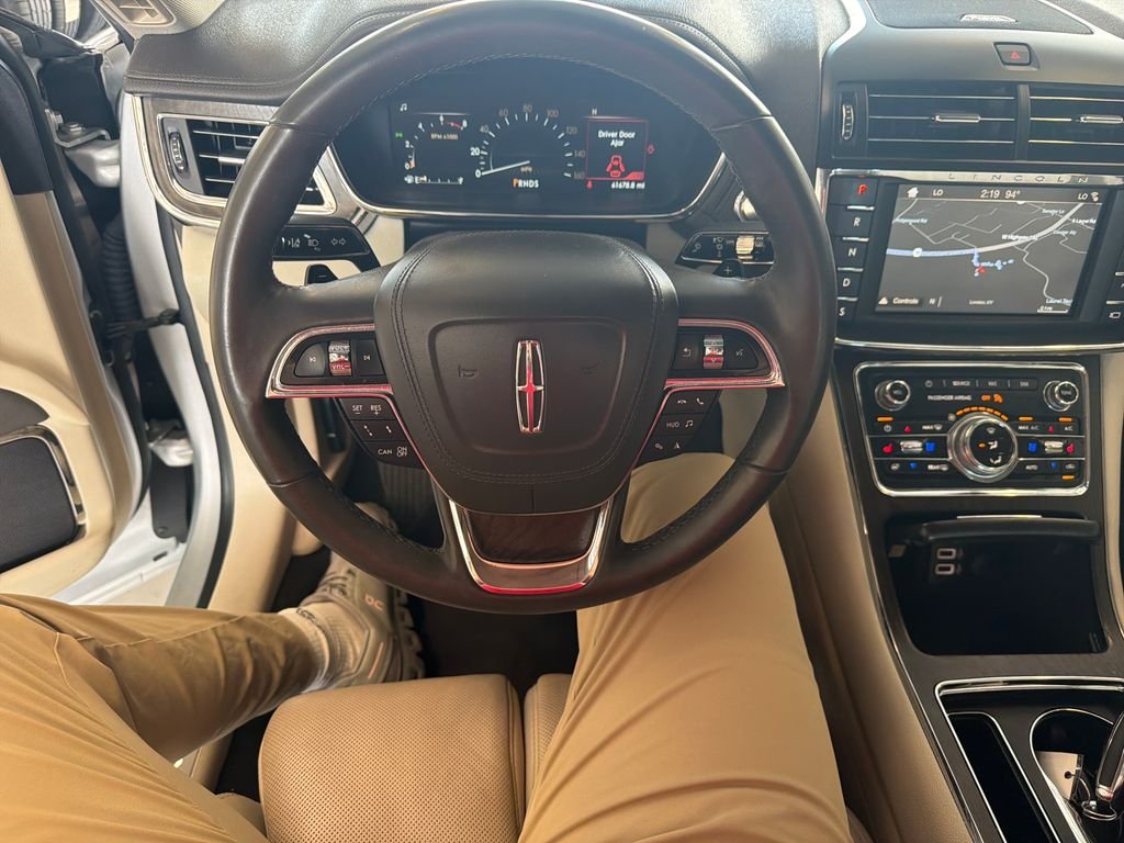 Used 2019 Silver Lincoln Reserve image 16
