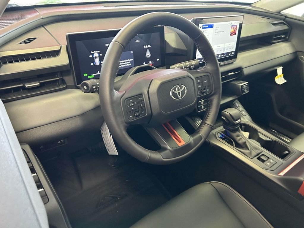 Used 2026  Toyota Woodland image 14