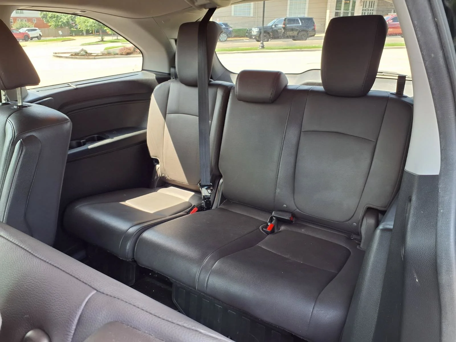 Used 2018 Crystal Black Pearl Honda Touring image 26