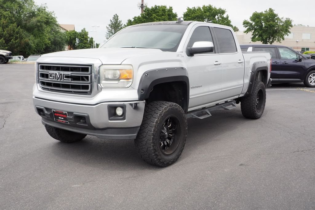 2015 GMC Sierra 4WD Crew Cab SLE SWB's photo