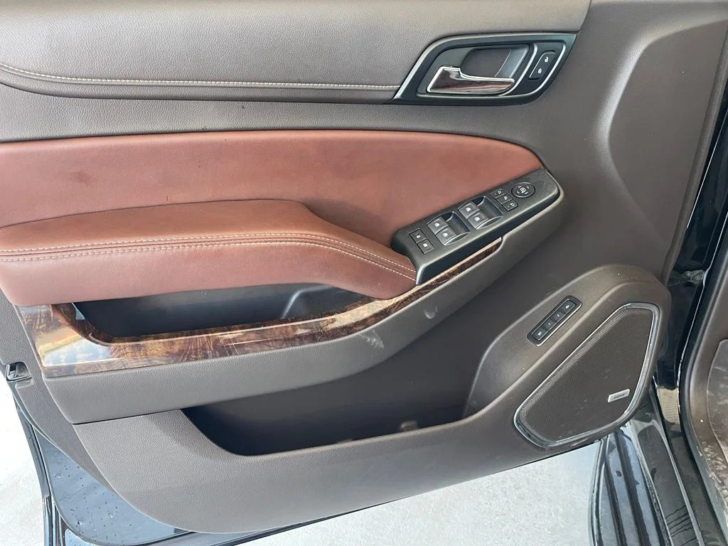 Used 2019 Black Chevrolet Premier image 9