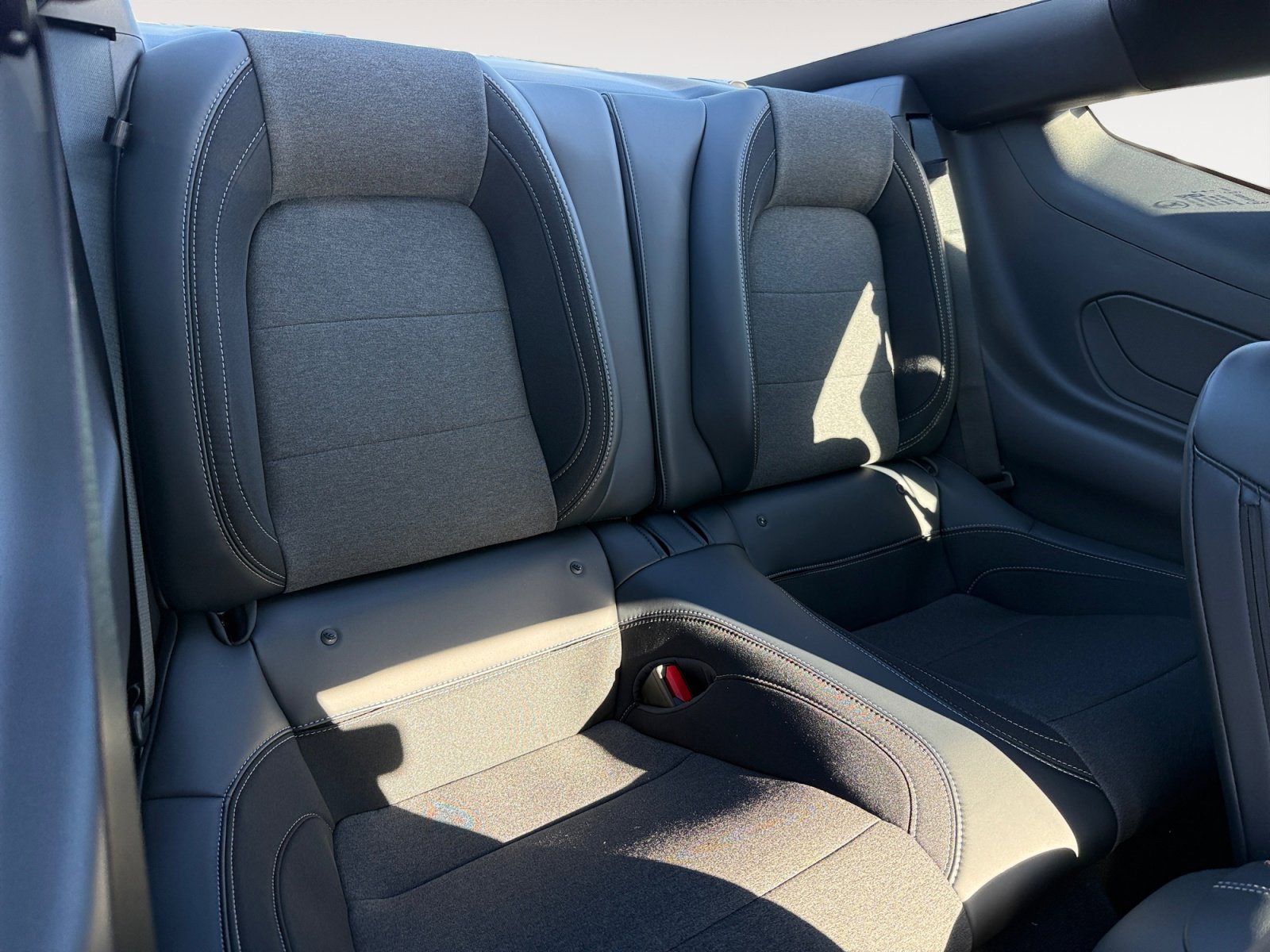 2025 Ford Mustang EcoBoost Fastback - Photo 18