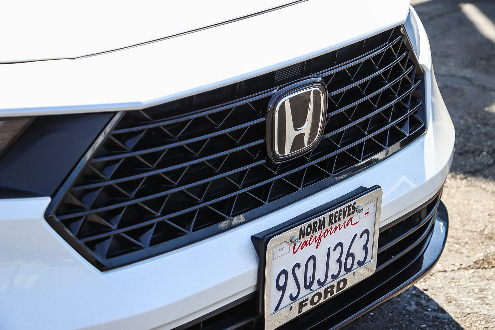 Used 2025 Platinum White Pearl Honda Touring image 6