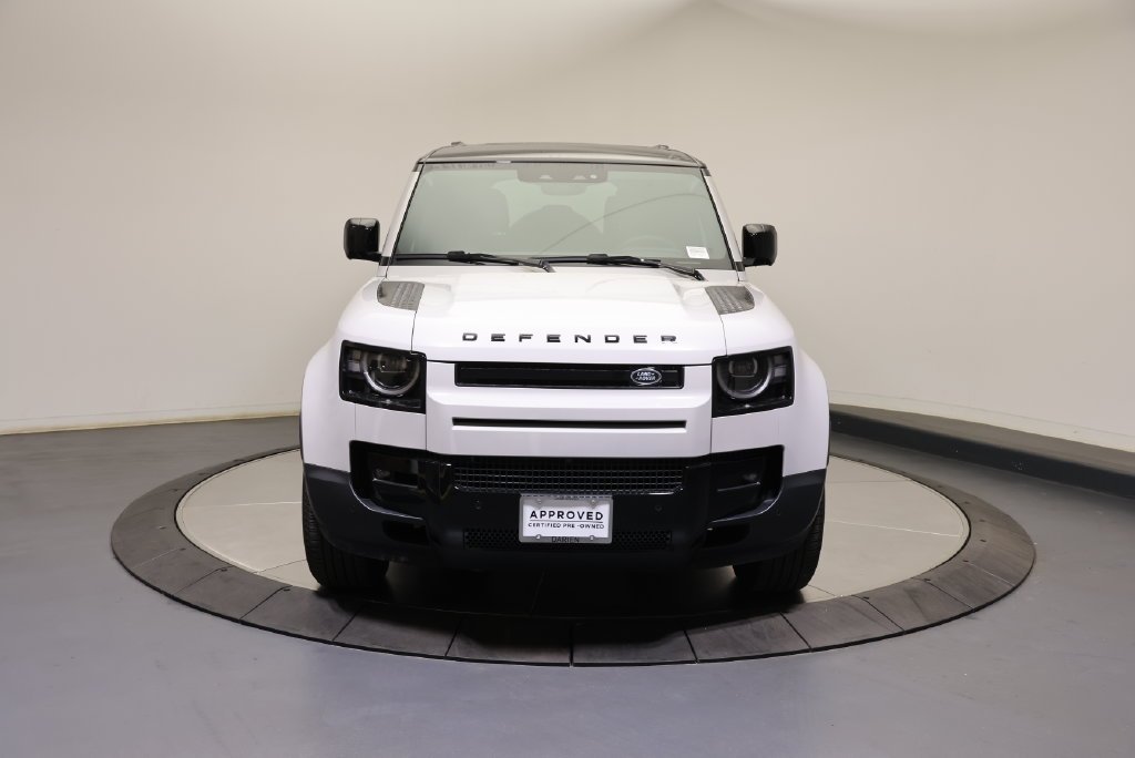Certified Used 2026 Borasco Grey Metallic Land Rover S image 8