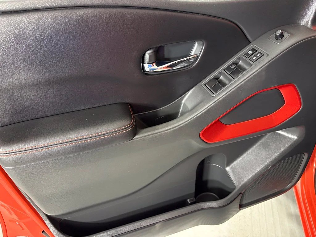 Used 2025 Orange Nissan PRO-4X image 14