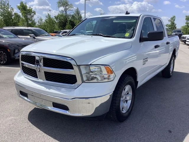 2023 RAM 1500 Classic SLT 4x4 Crew Cab 5'7's photo