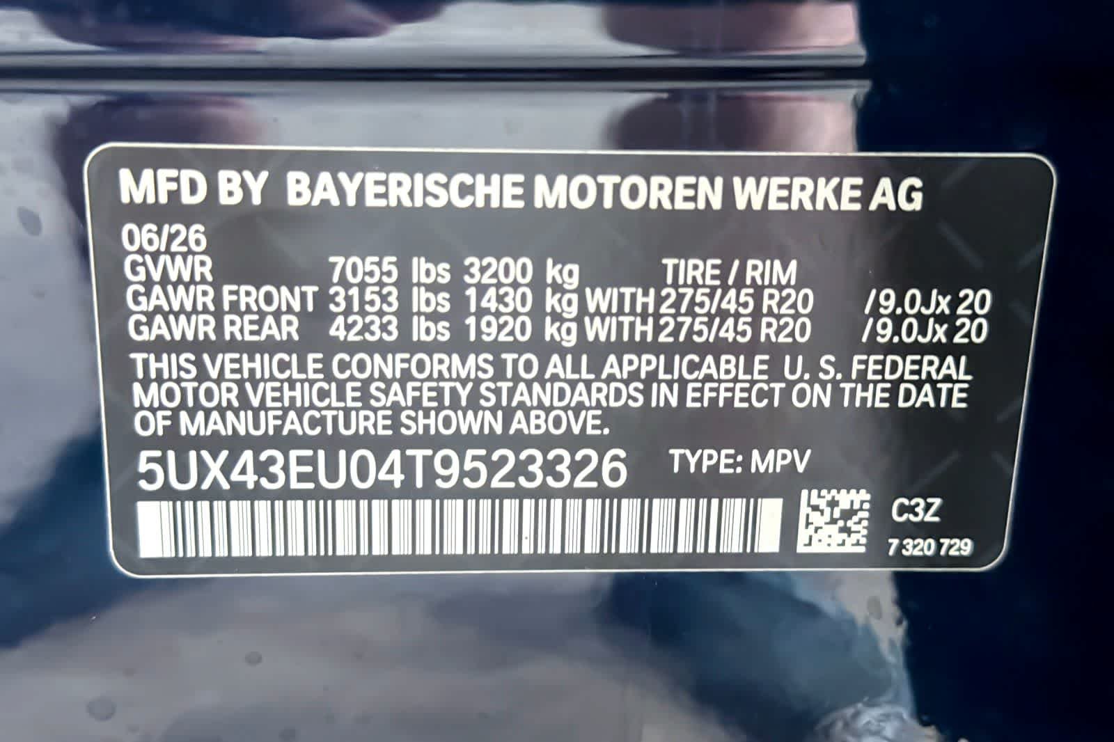New 2026 Tanzanite Blue II Metallic BMW xDrive50e image 27