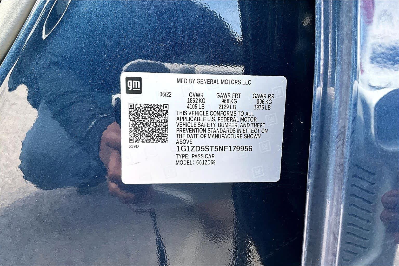 Used 2022 Northsky Blue Metallic Chevrolet LT image 34