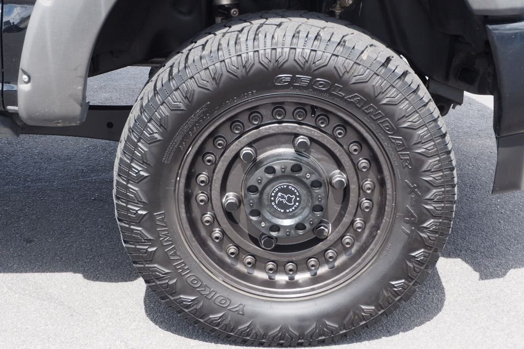 Used 2017 Black Ford Platinum image 9