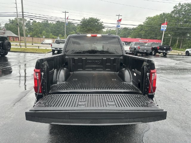 Used 2025 Black Ford XLT image 21
