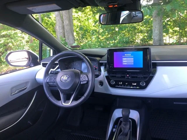 Used 2024 Ice Toyota SE image 14