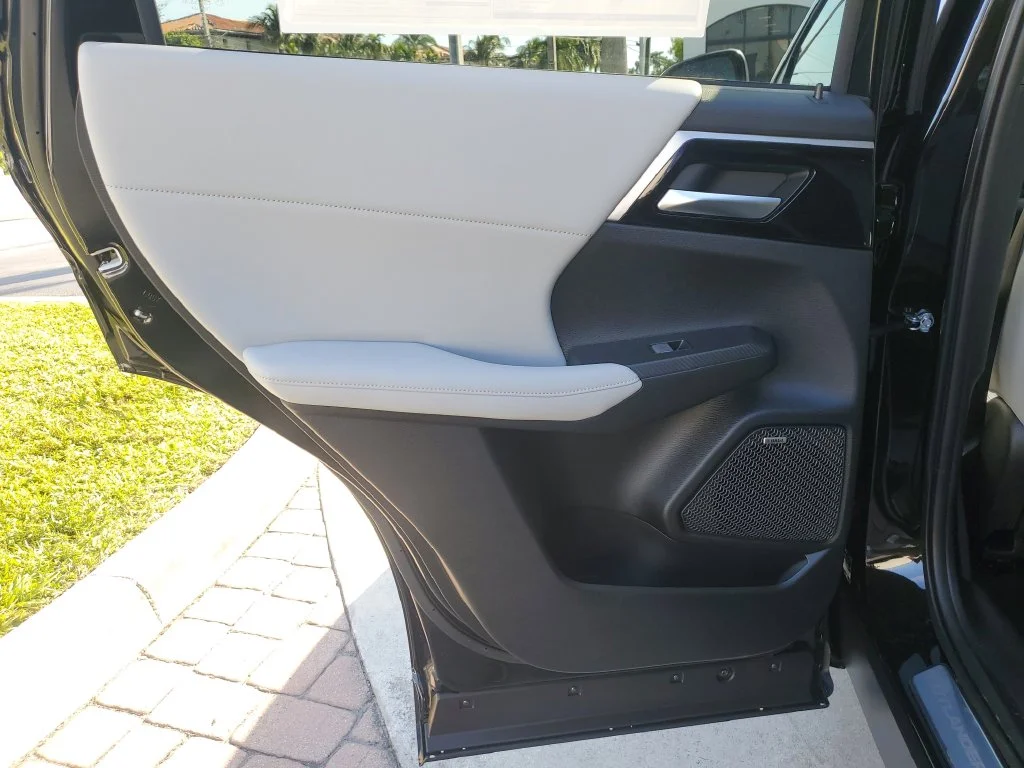2026 Mitsubishi Outlander SE - Photo 17