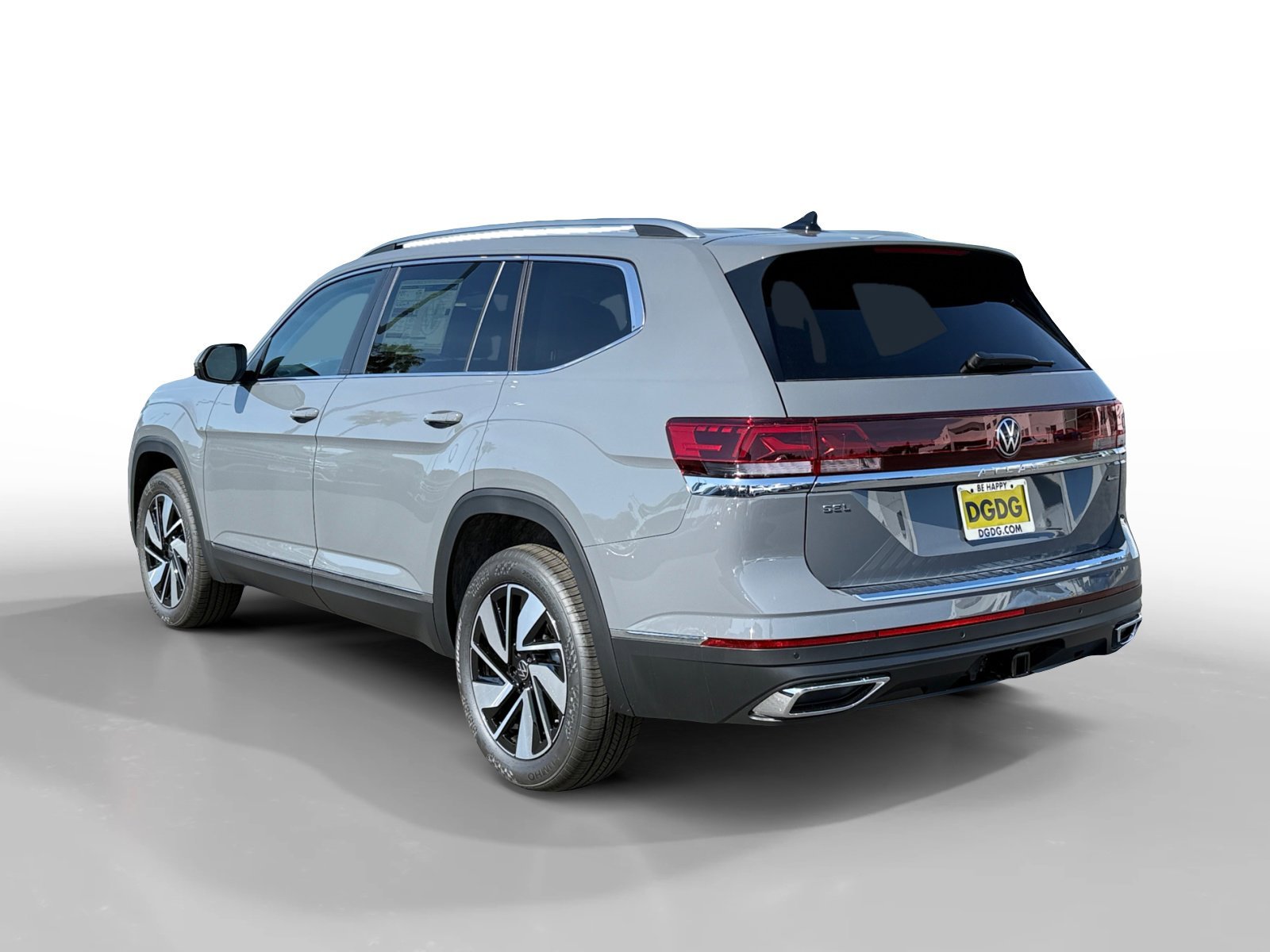 New 2026 Pure Gray Volkswagen 2.0T SEL image 3