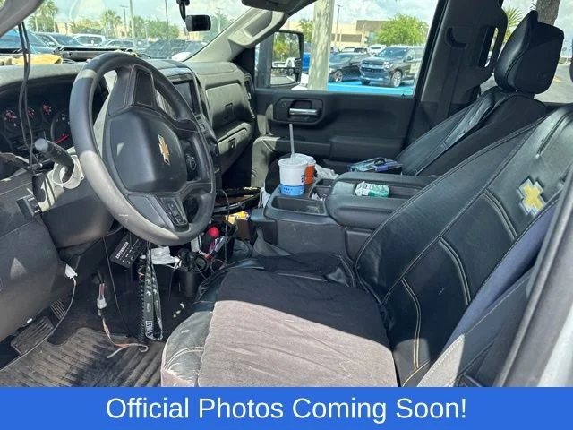 Used 2021 Silver Chevrolet Custom image 3