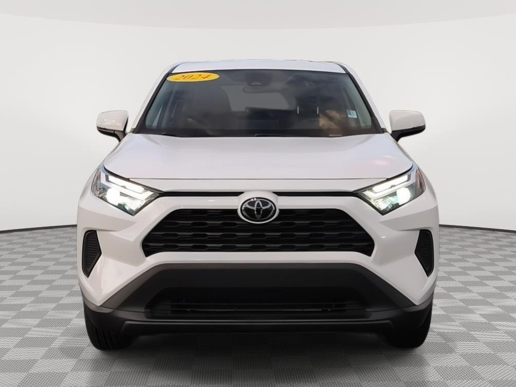 Used 2024 Ice Cap Toyota LE image 14