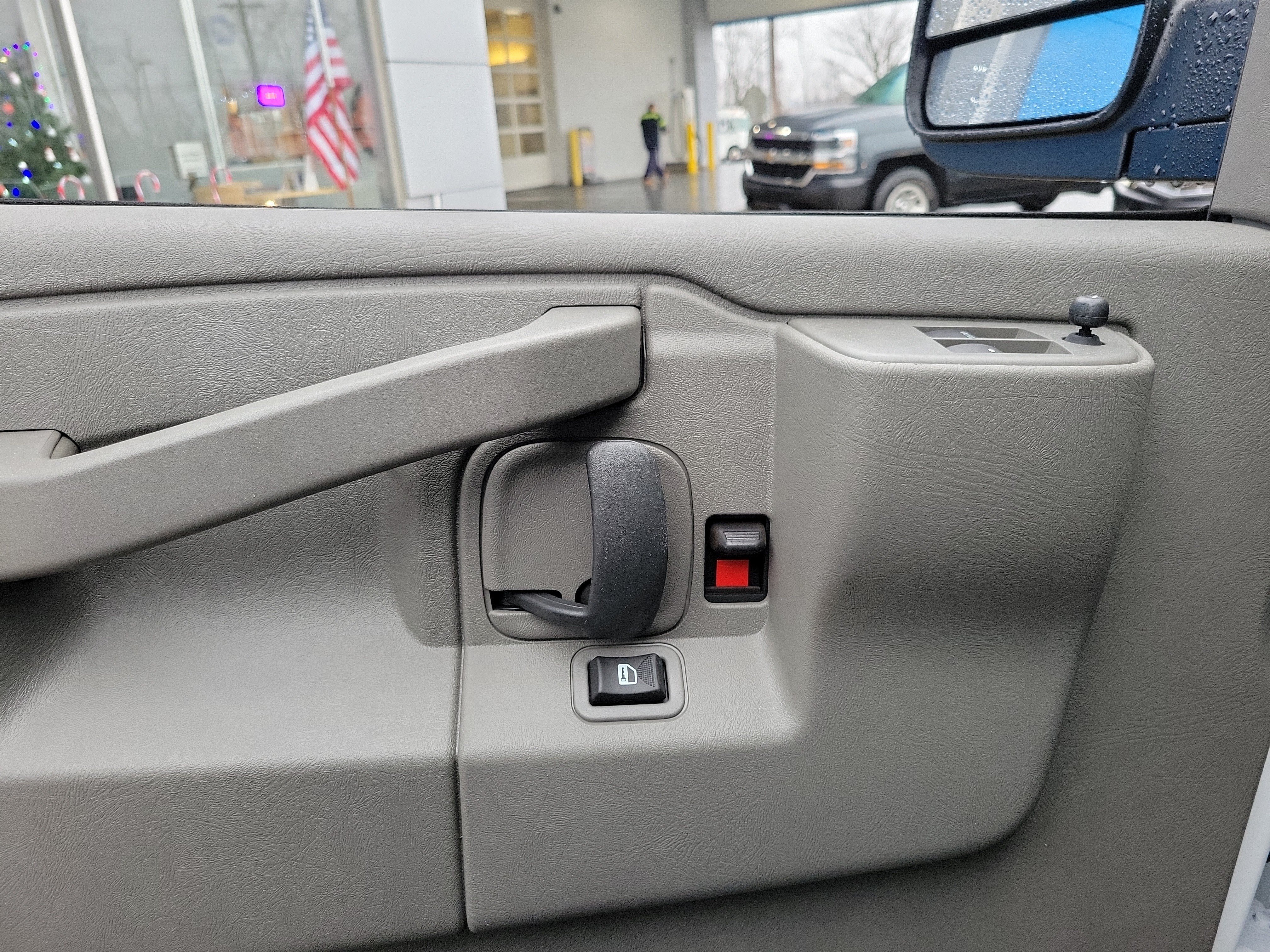 2025 Chevrolet Express Cargo Work Van - Photo 17