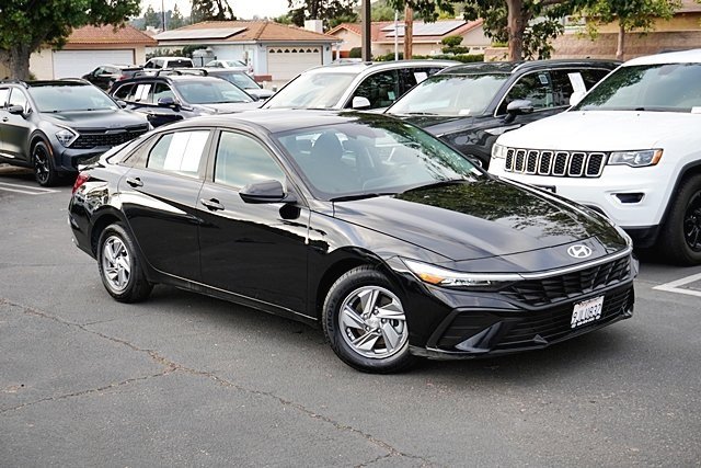 Used 2024 Hyundai Elantra SE with VIN KMHLL4DG3RU656259 for sale in Poway, CA