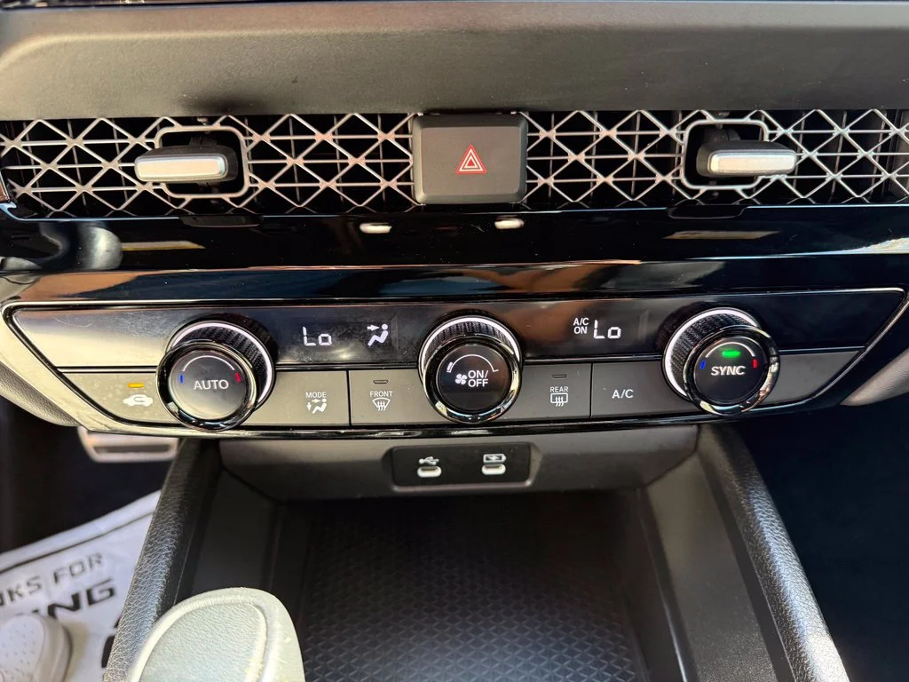 Used 2024  Honda Sport image 17