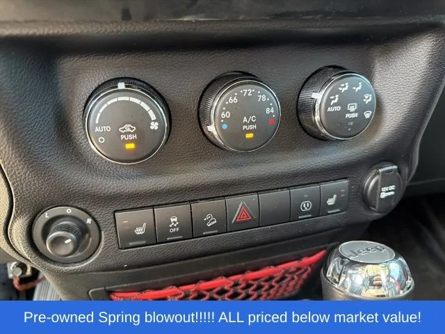 Used 2018 White Jeep Unlimited Rubicon image 41