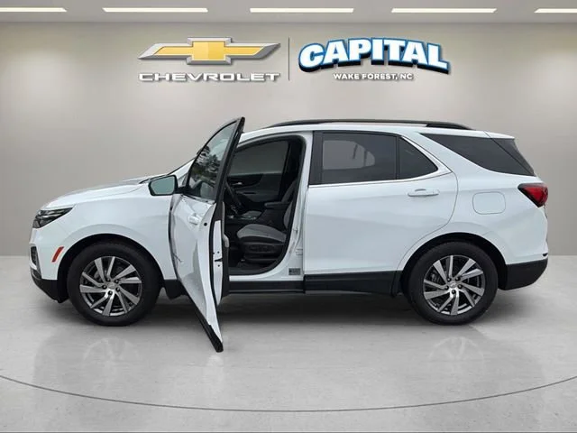 Used 2023 Summit White Chevrolet LT image 3