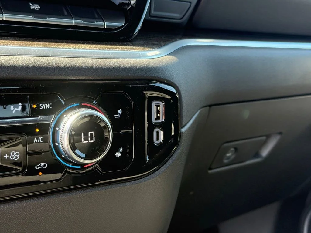 New 2026 Summit White GMC Elevation image 20