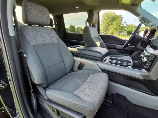 Used 2023 Blue Ford XLT image 34