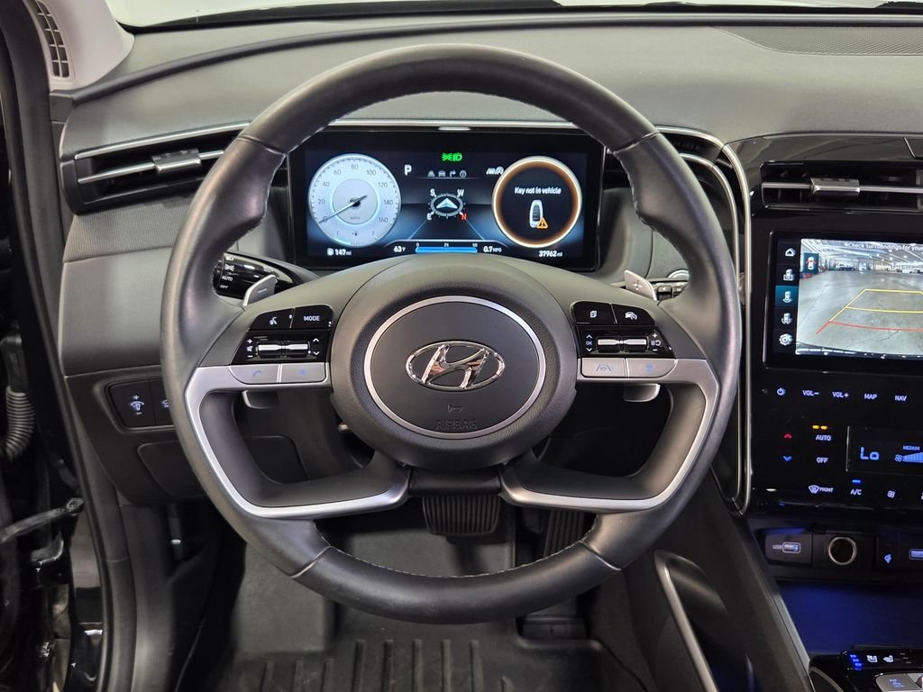Used 2022 Phantom Black Hyundai Limited image 23