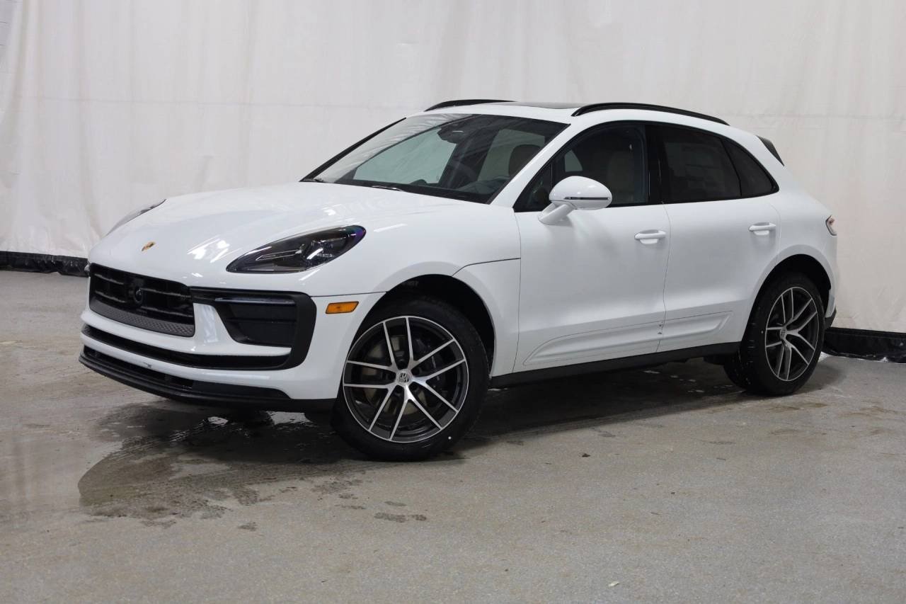 2026 Porsche Macan's photo