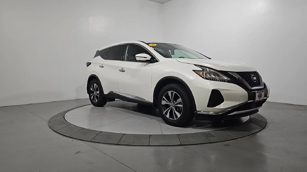 Used 2019 Pearl White Nissan S image 8