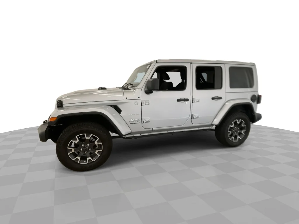 Used 2024 Silver Zynith Clear Coat Jeep Sahara image 6