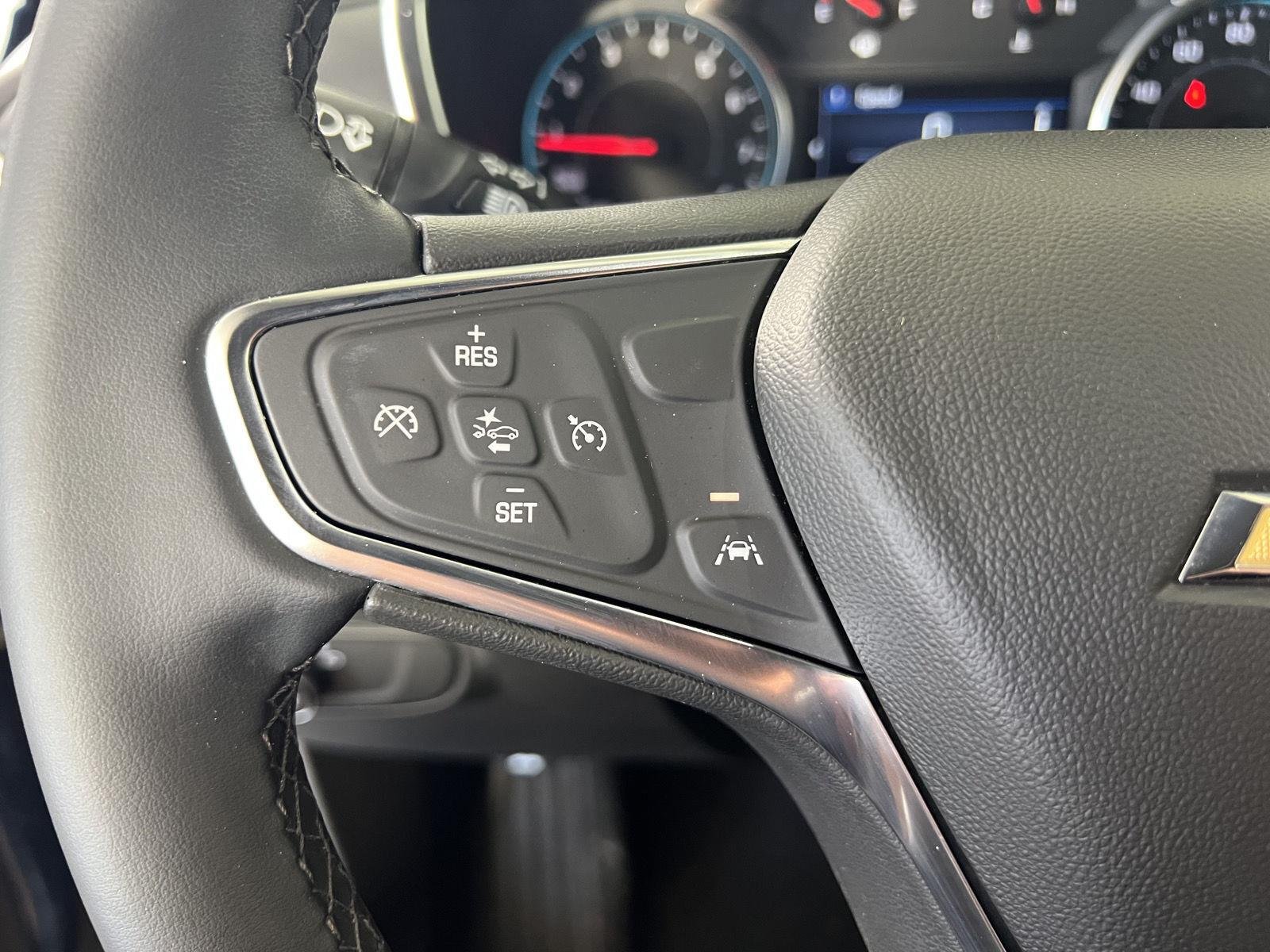Used 2024 Lakeshore Blue Metallic Chevrolet LT image 9