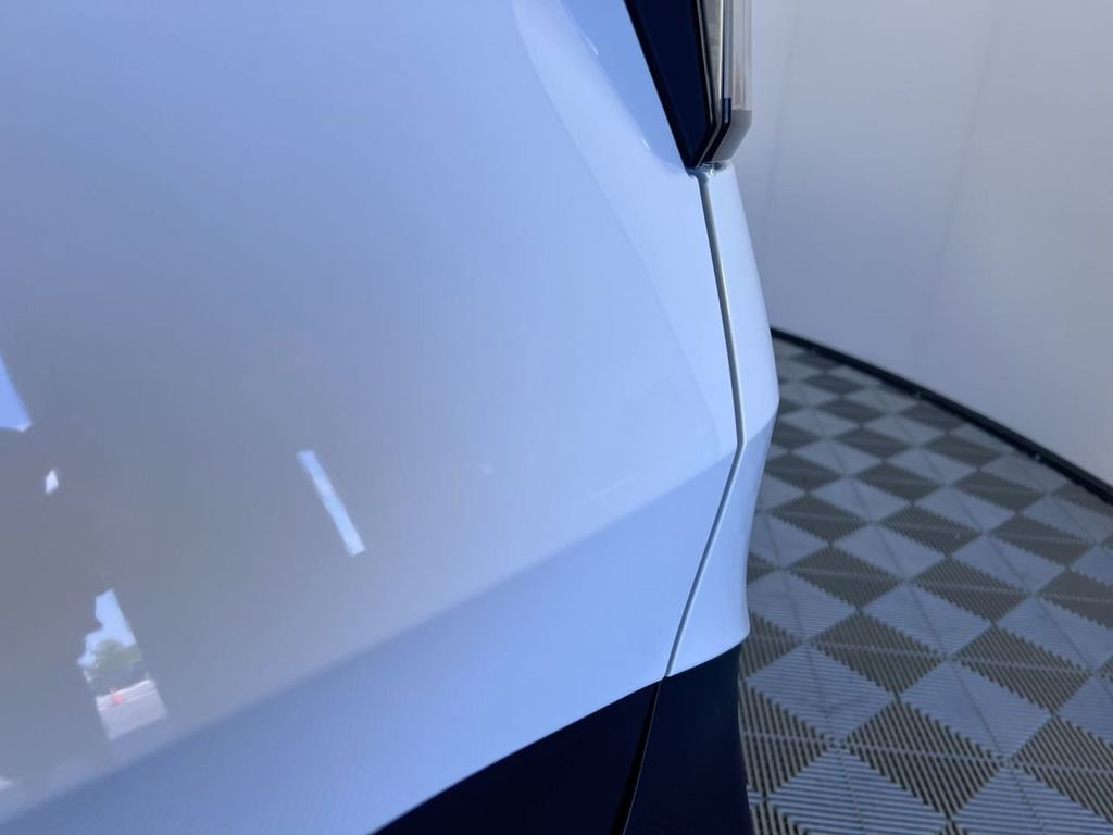 New 2026 Glacial White Pearl Kia LX image 6