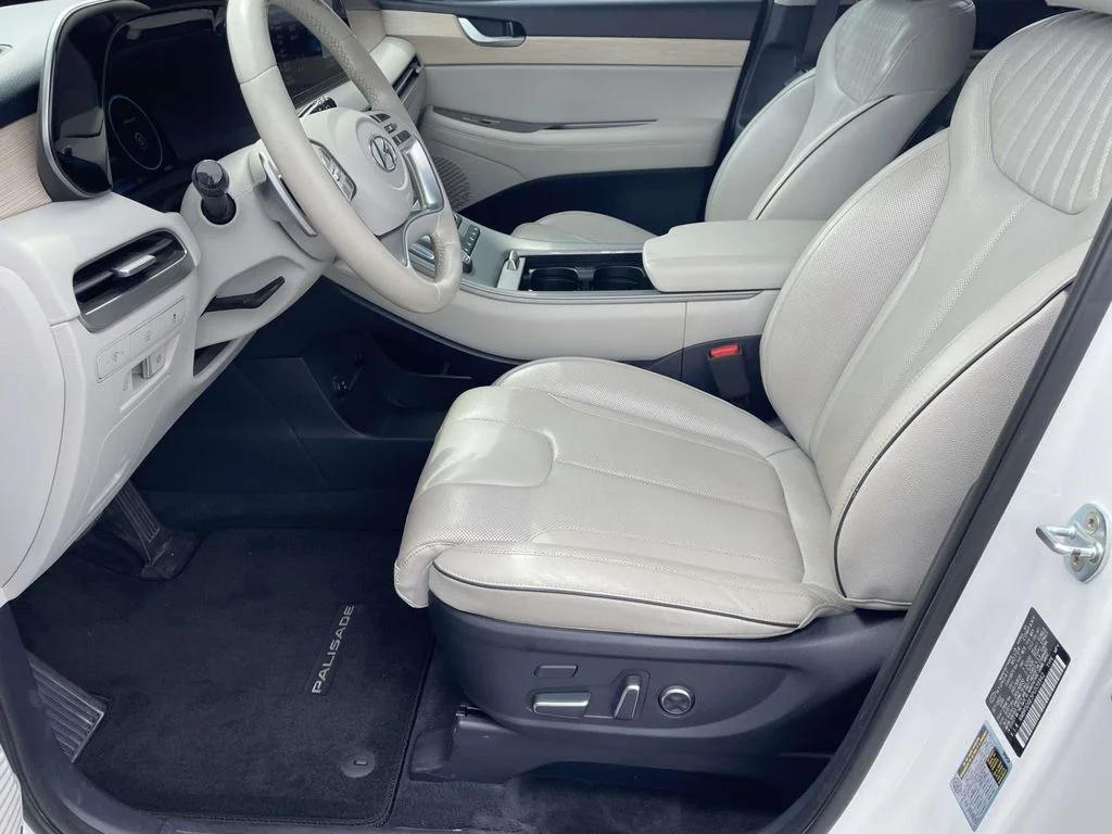 Used 2023 Hyper White Hyundai Limited image 13