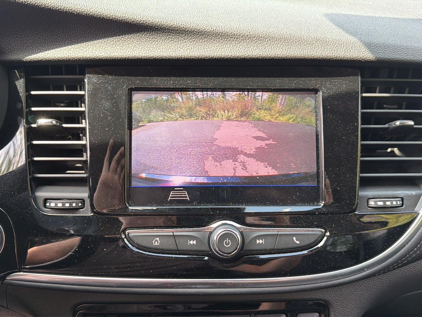 Used 2022 Ebony Twilight Metallic Buick Preferred image 4